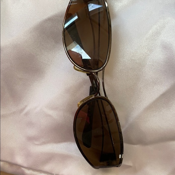 Sun Glasses - Picture 5 of 7